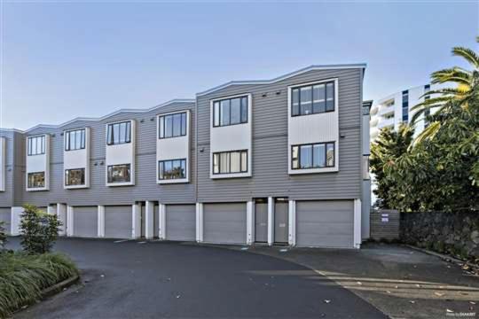 Auckland Cbd, Parnell Ensuite+Patio+Secluded Garage Bagian luar foto
