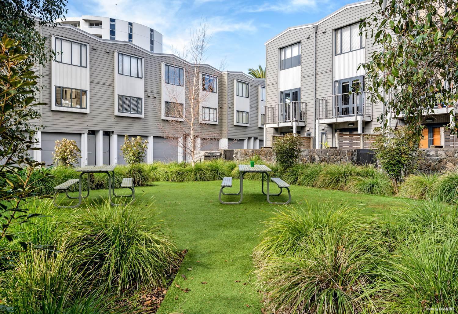 Auckland Cbd, Parnell Ensuite+Patio+Secluded Garage Bagian luar foto
